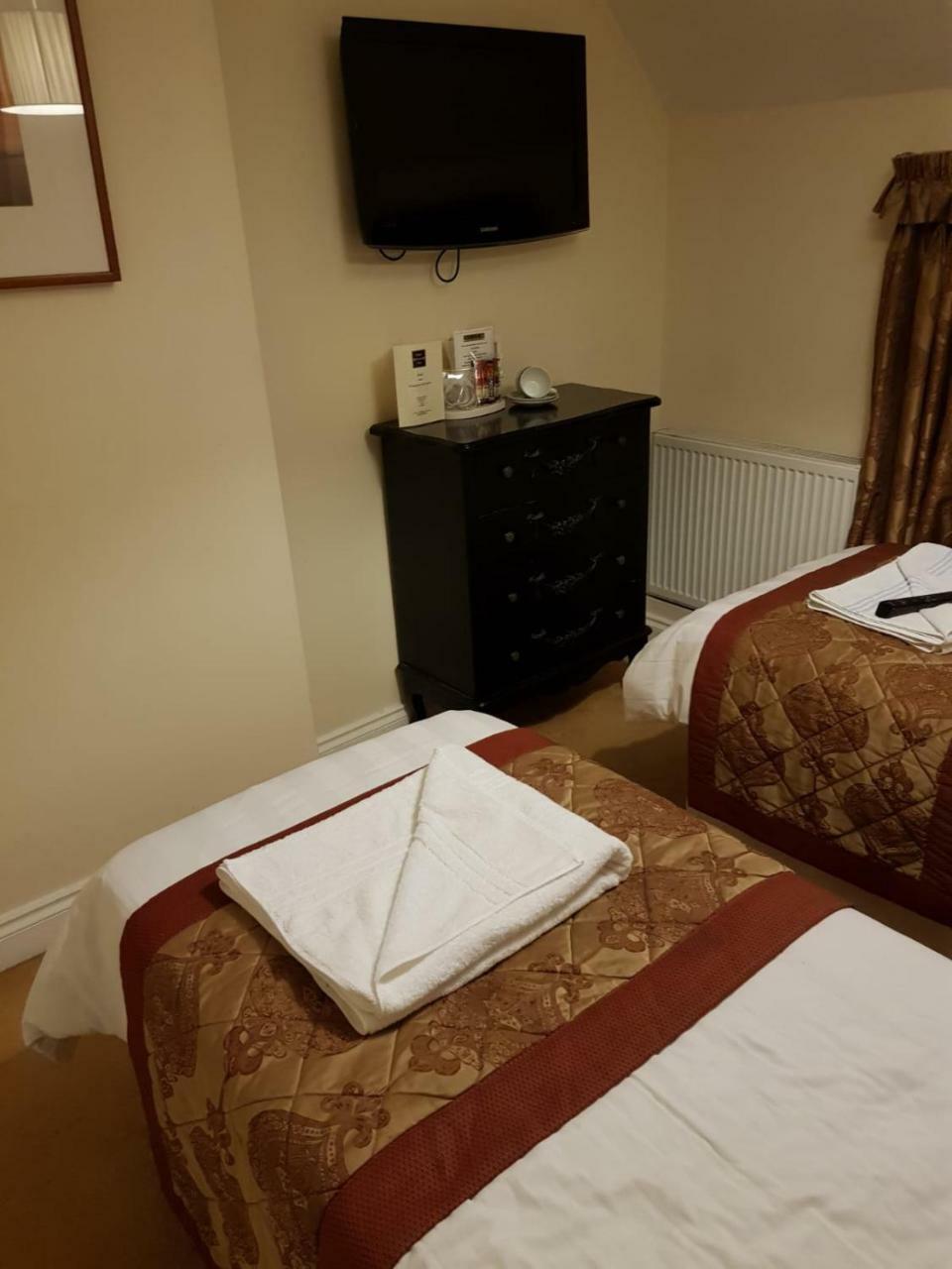 East Gate Inn Колчестер Экстерьер фото