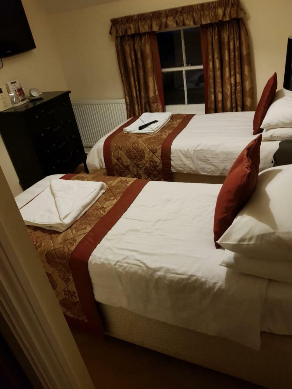 East Gate Inn Колчестер Экстерьер фото