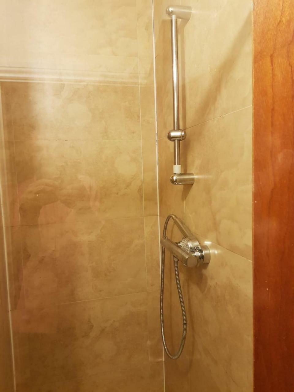 East Gate Inn Колчестер Экстерьер фото
